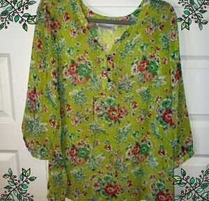 Blouse "Avenue" lime color with paisley 💐